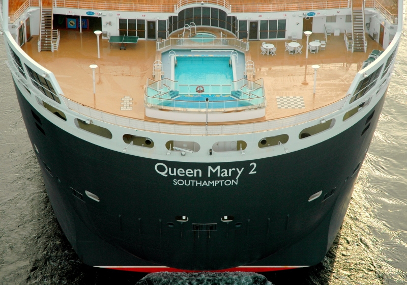 Queen Mary 2 6
