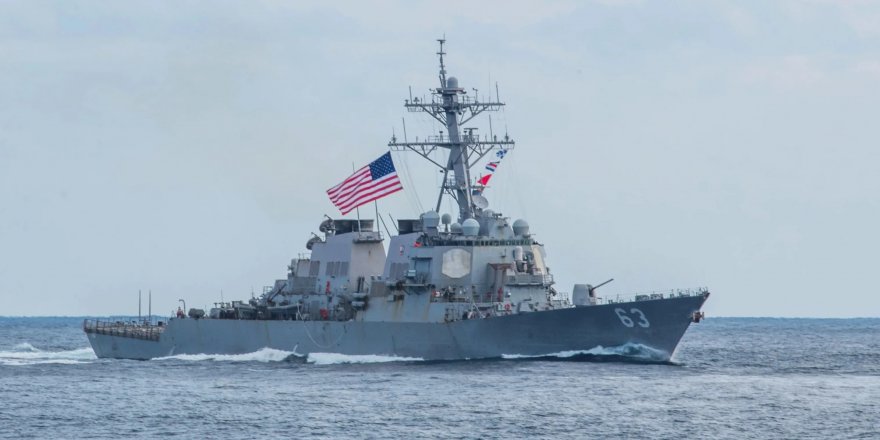 US Navy sails warship near Taiwan