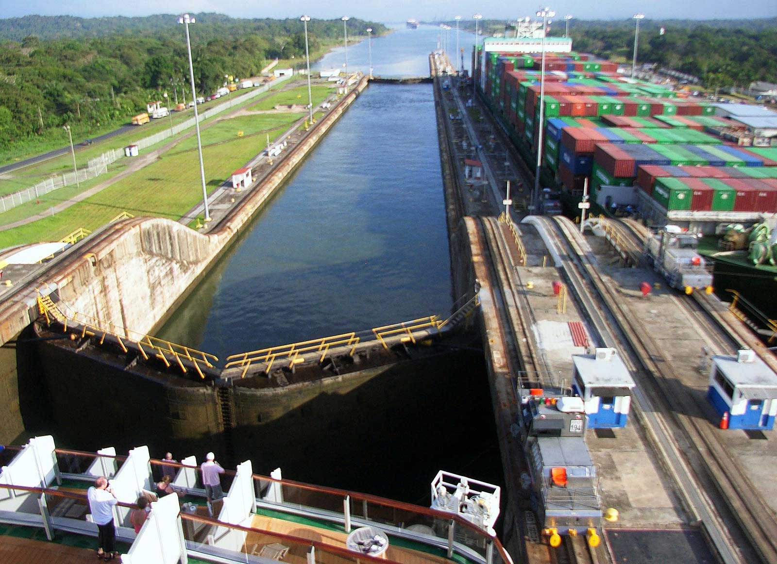 Panama Canal sees a 21% decrease in pandemic crossings