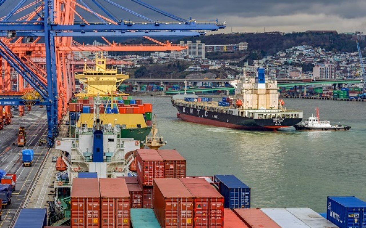 Busan selected for a project to develop smart logistics port system