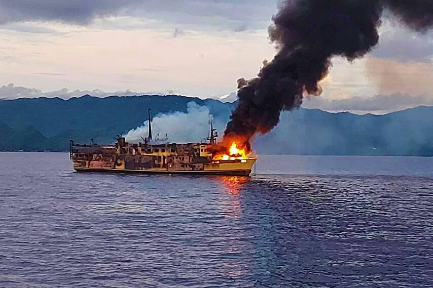 45 passengers rescued from fire in Philippine