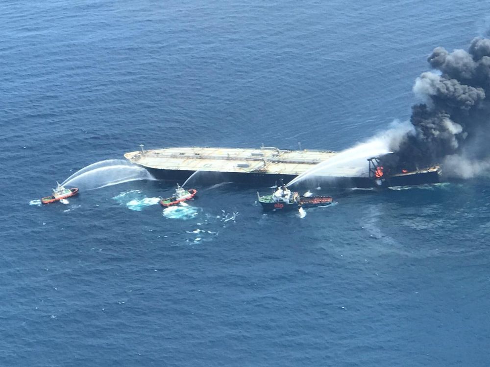 Sri Lanka allows fire-hit supertanker to sail to the United Arab Emirates