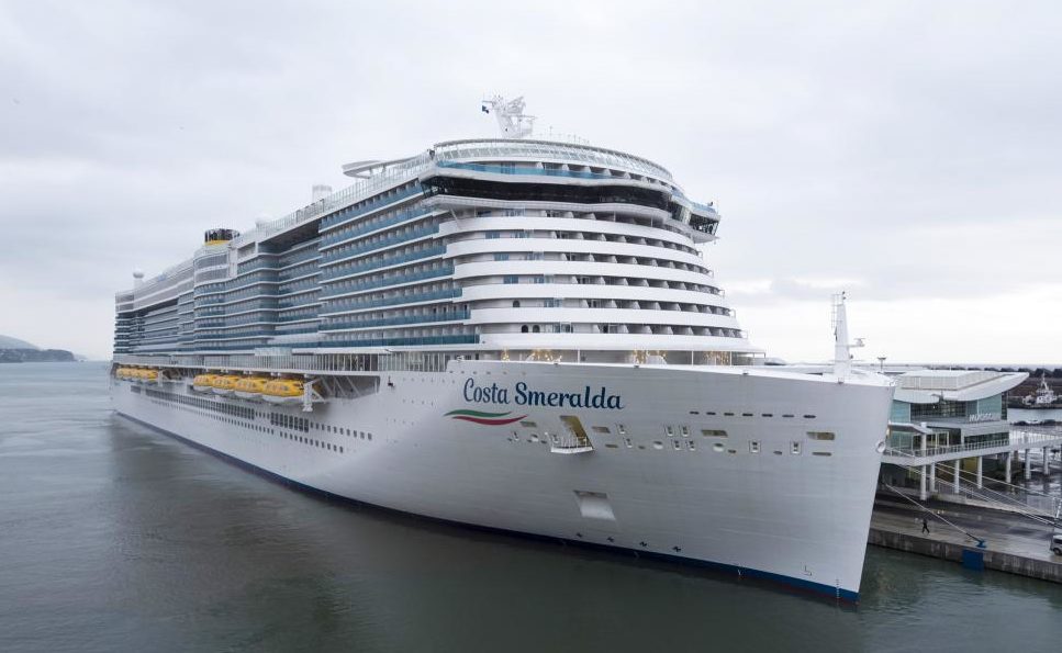 Carnival Corporation's Costa Cruises completes Italy's first LNG bunkering