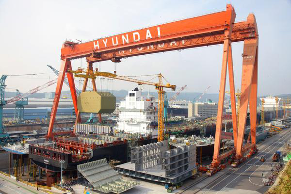Hyundai Heavy wins 240 billion won contract for three ships