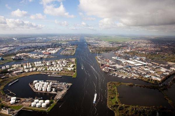 Port of Amsterdam facilitates degassing tests for barges