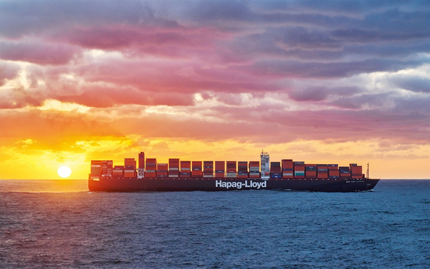 Hapag-Lloyd raises earnings forecast amid