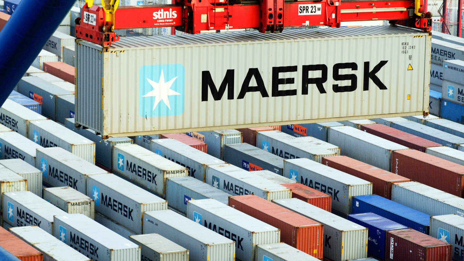 Maersk ship loses 750 boxes during another Pacific storm
