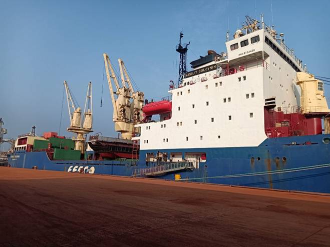 FESCO's icebreaker departed from Cape Town to Antartica