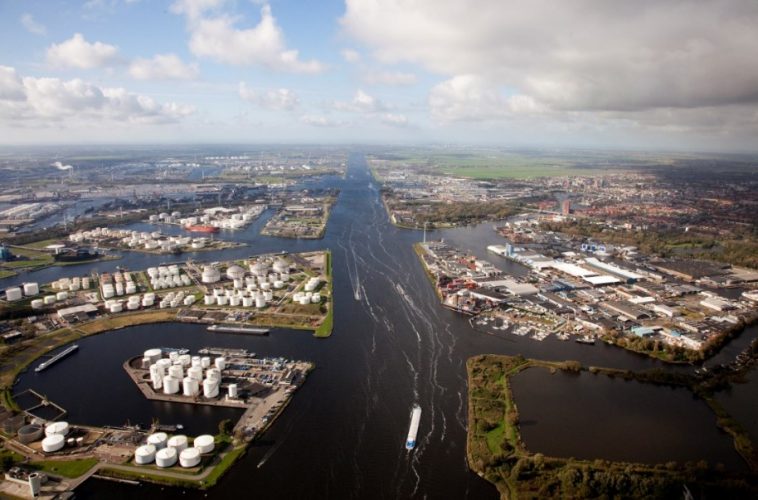 Amsterdam Port opens First hydrogen filling station