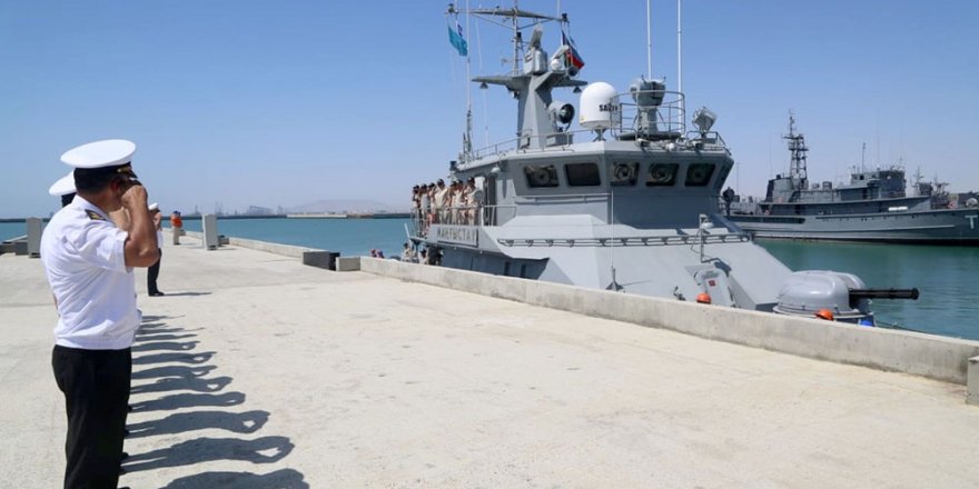 Kazakh warship left Baku Port of Azerbaijan