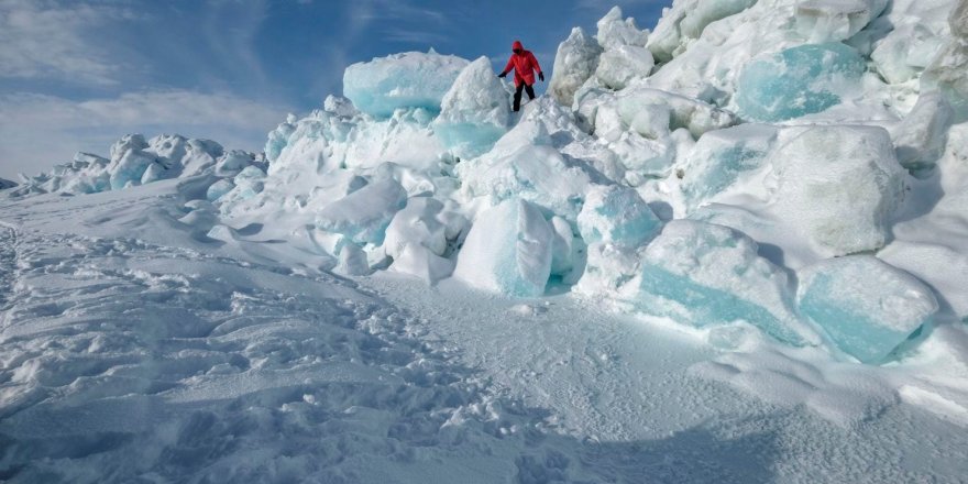 Researchers found an ice floe on which to set up camp