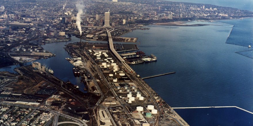 Port of Milwaukee roads flooded