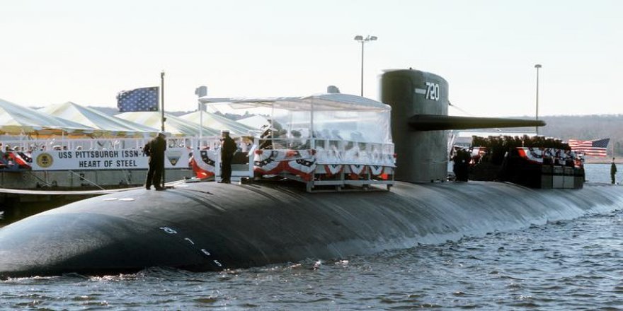 Crew of submarine USS Pittsburgh held an inactivation ceremony