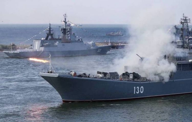 Russian minesweepers hold drills at the Black Sea