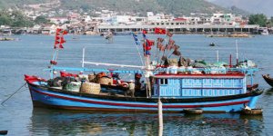 Vietnam protests Beijing's sinking of Vietnamese fishing vessel