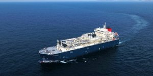 Largest LNG bunkering ship arrives in Rotterdam