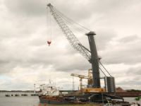 Liebherr signs contract for bulk handling cranes in UAE