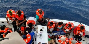 Carnival Sensation rescues 24 people onboard