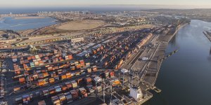 Los Angeles Port starts online permit process