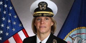 Capt. Bauernschmidt becomes the first female CO to lead aircraft carrier