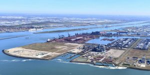 Rotterdam Port increases container capacity by a quarter