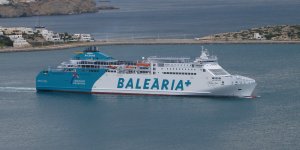 Spanish ferry operator Baleària starts sea trials of LNG-powered fast ferry