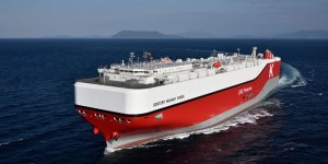 K Line receives its first LNG-powered car carrier