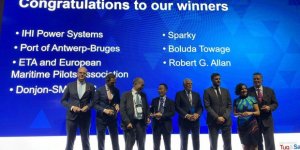 Award winners celebrate at ITS 2022
