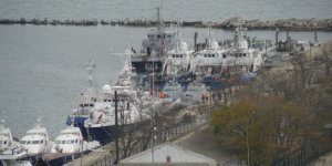 Russia handed over seized Ukrainian naval ships
